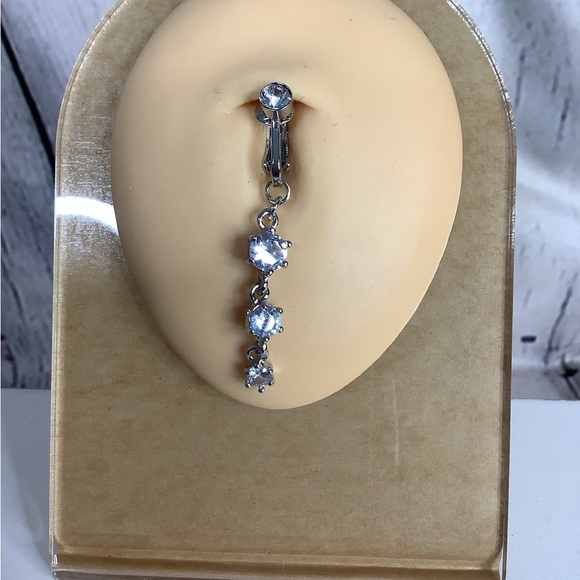 Clip-On Belly Button Ring - Picture 2 of 3